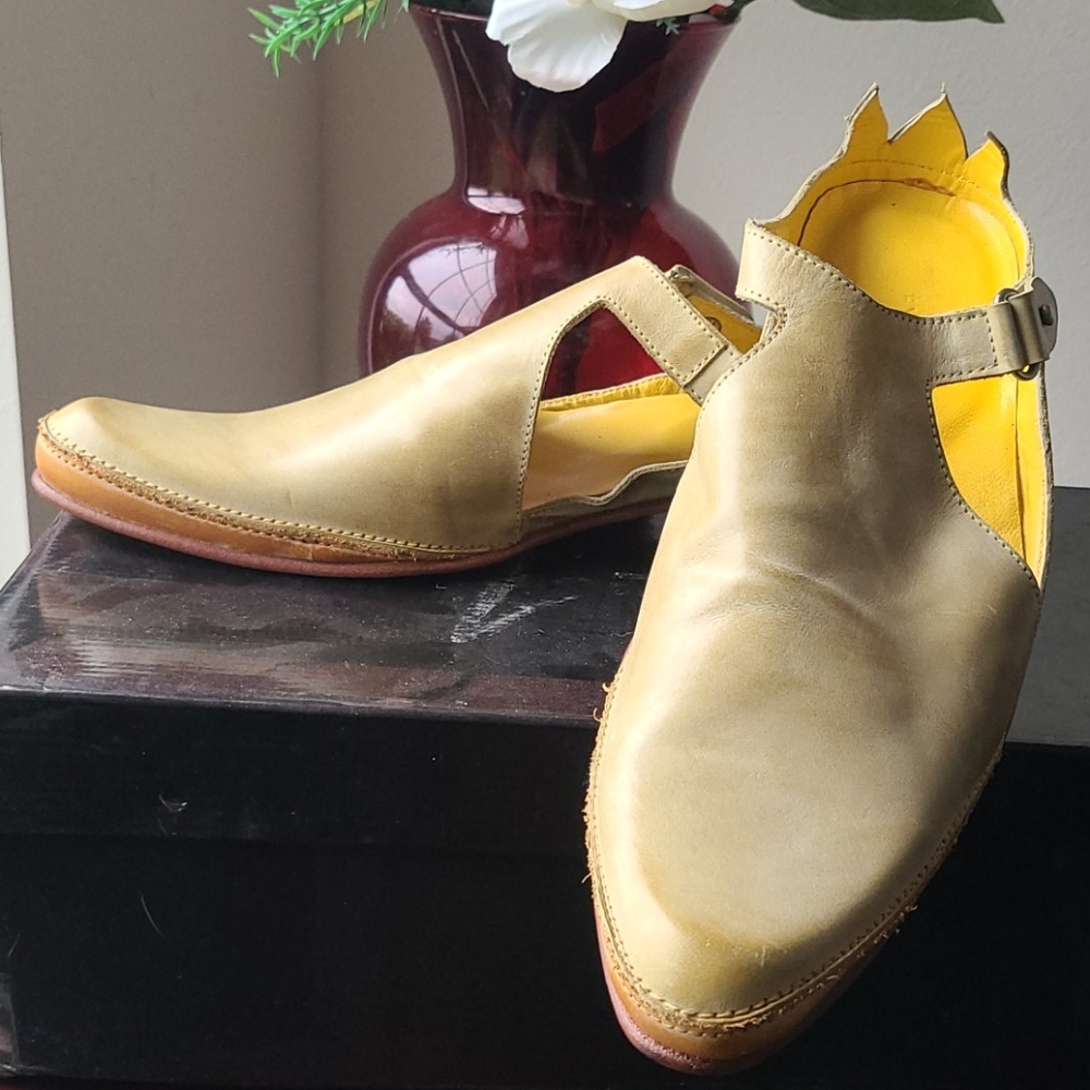 Hand made men's shoes